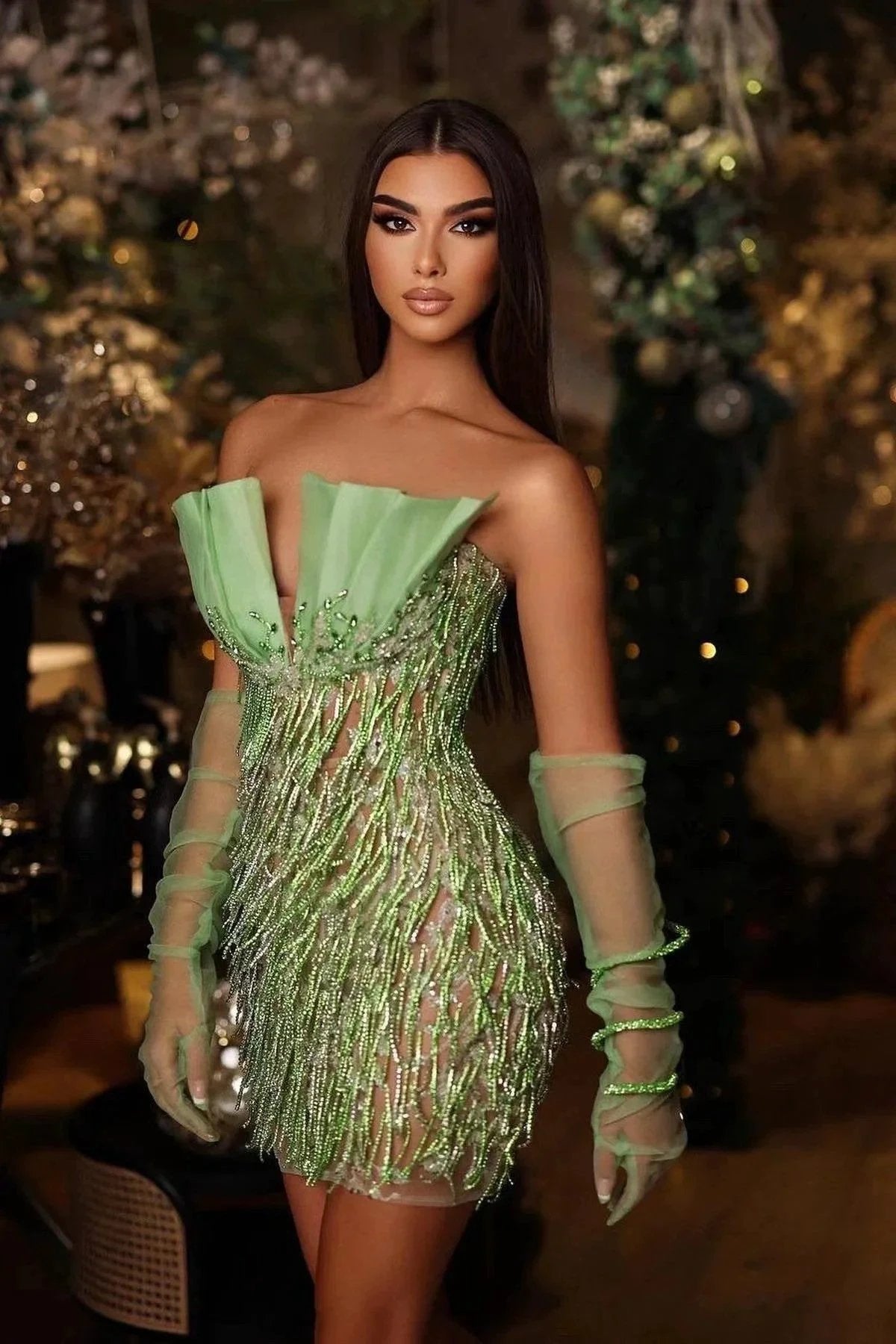 Green Short V-Neck Strapless Tulle Beads Mermaid Prom Dress