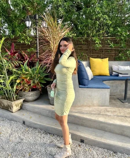 Cute Sage Green Short Homecoming Dress with Long Sleeves Sexy Party Dress Y1913