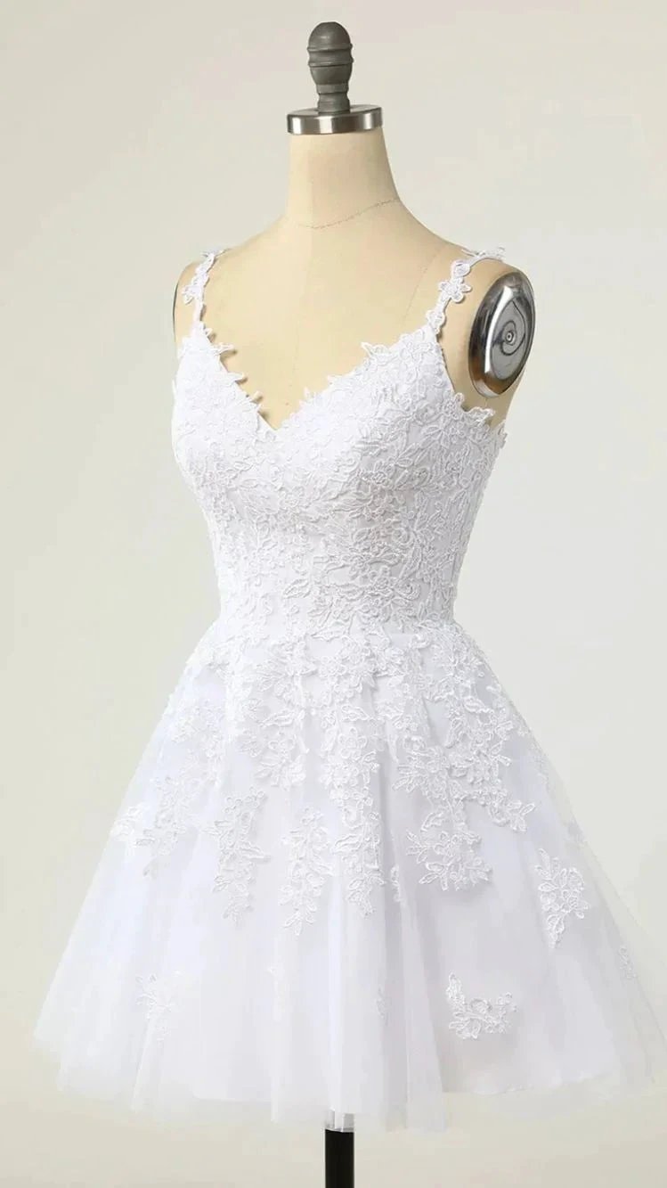 V Neck White Lace Short Homecoming Dresses White Lace Formal Graduation Dresses Y1873