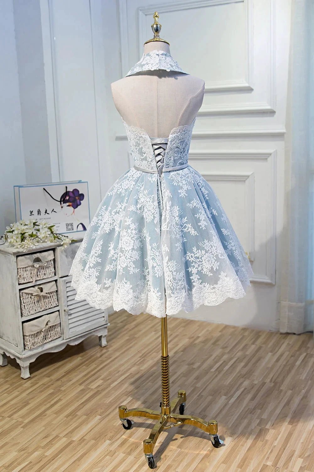 Cute Halter Homecoming Dresses with Lace Appliques