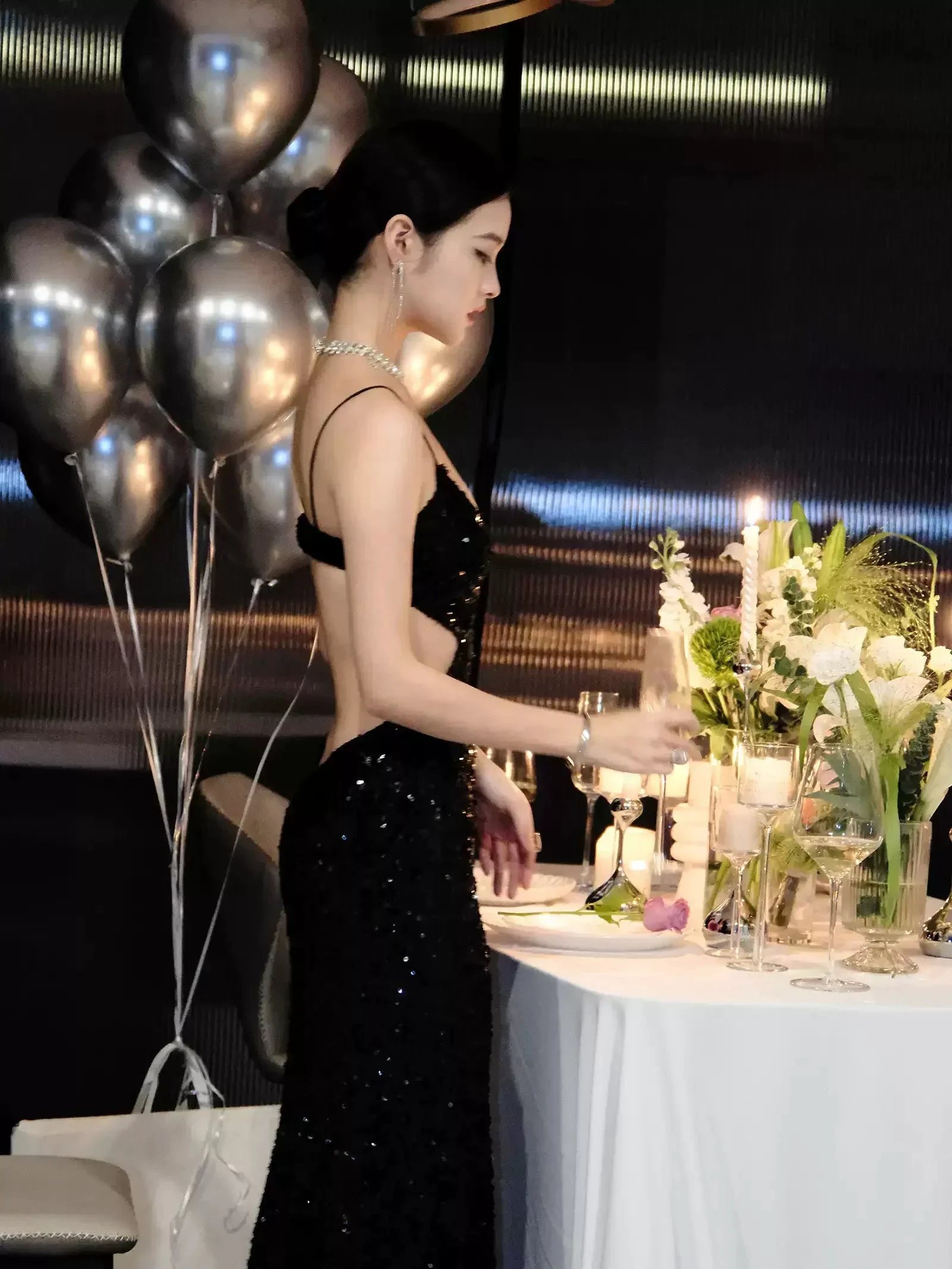 Black Sequins Sparkling Evening Dress Sexy Backless Evening Gown Y1124