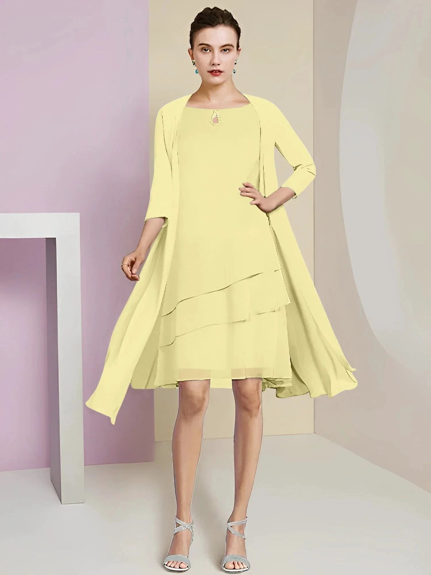 A-Line/Princess Jewel Neck Knee-Length Mother of the Bride Dresses