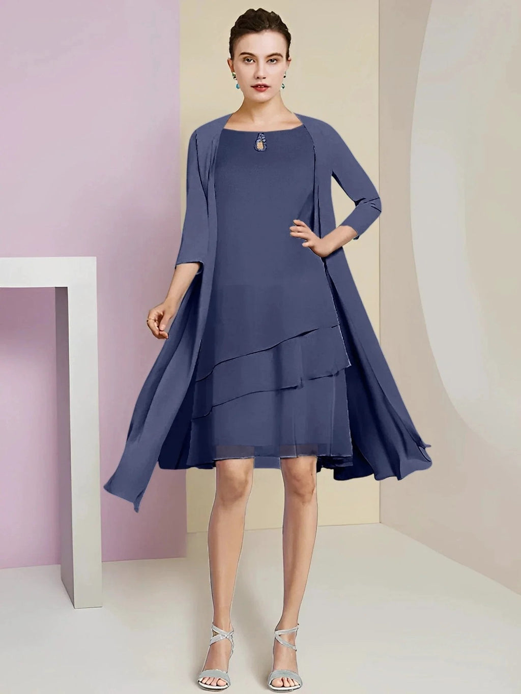 A-Line/Princess Jewel Neck Knee-Length Mother of the Bride Dresses