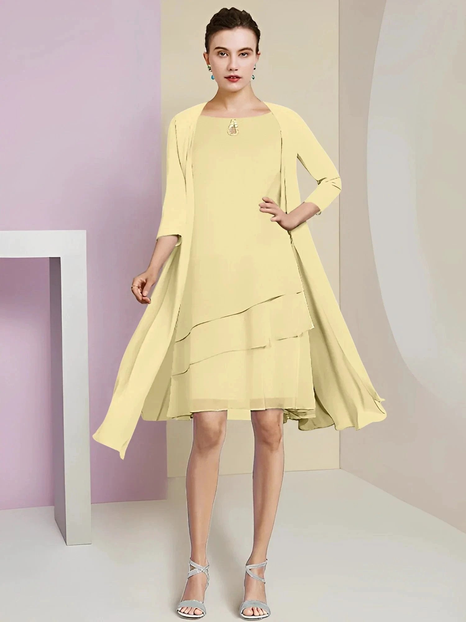 A-Line/Princess Jewel Neck Knee-Length Mother of the Bride Dresses