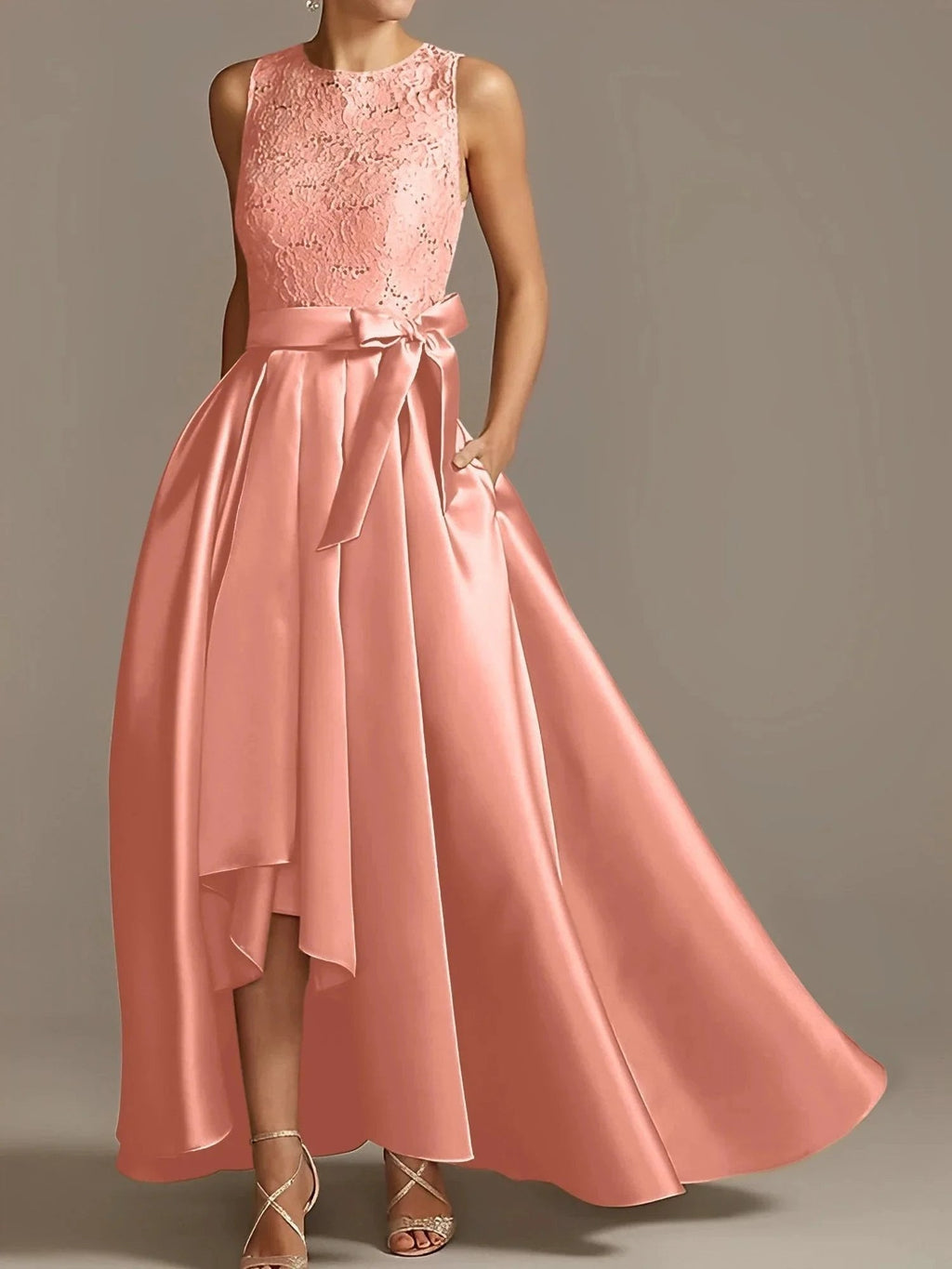 A-Line/Princess Jewel Neck Sleeveless Mother Of The Bride Dresses With Pleats Lace