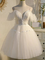 Champagne V Neck Spaghetti Straps Tulle Princess Homecoming Dresses