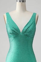 Chic Bodycon V Neck Backless Short Green Homecoming Dress with Beading