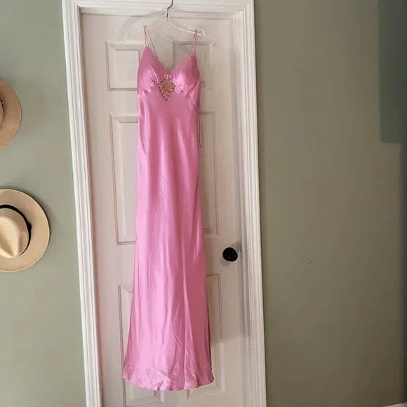 Gorgeous Pink Spaghetti Straps Satin Beaded Evening Dress Long Prom Dress Y8216