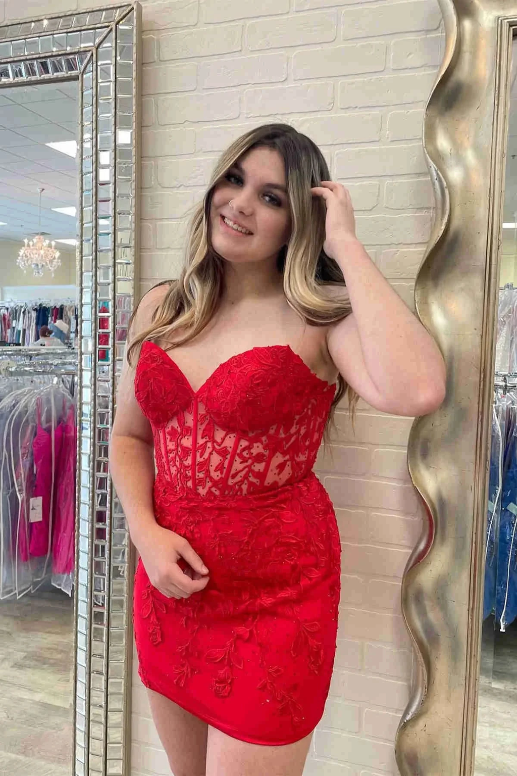 Lace-Up Appliques Strapless Sheath Homecoming Dress Y2490