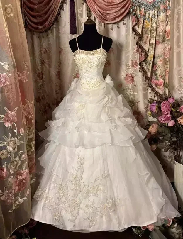 Vintage Spaghetti Straps Wedding Dress Ruffles Lace Appliques Bridal Prom Gown Y8286