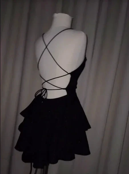 Sexy Backless Short Prom Dress Black Satin Homecoming Dress Y7620