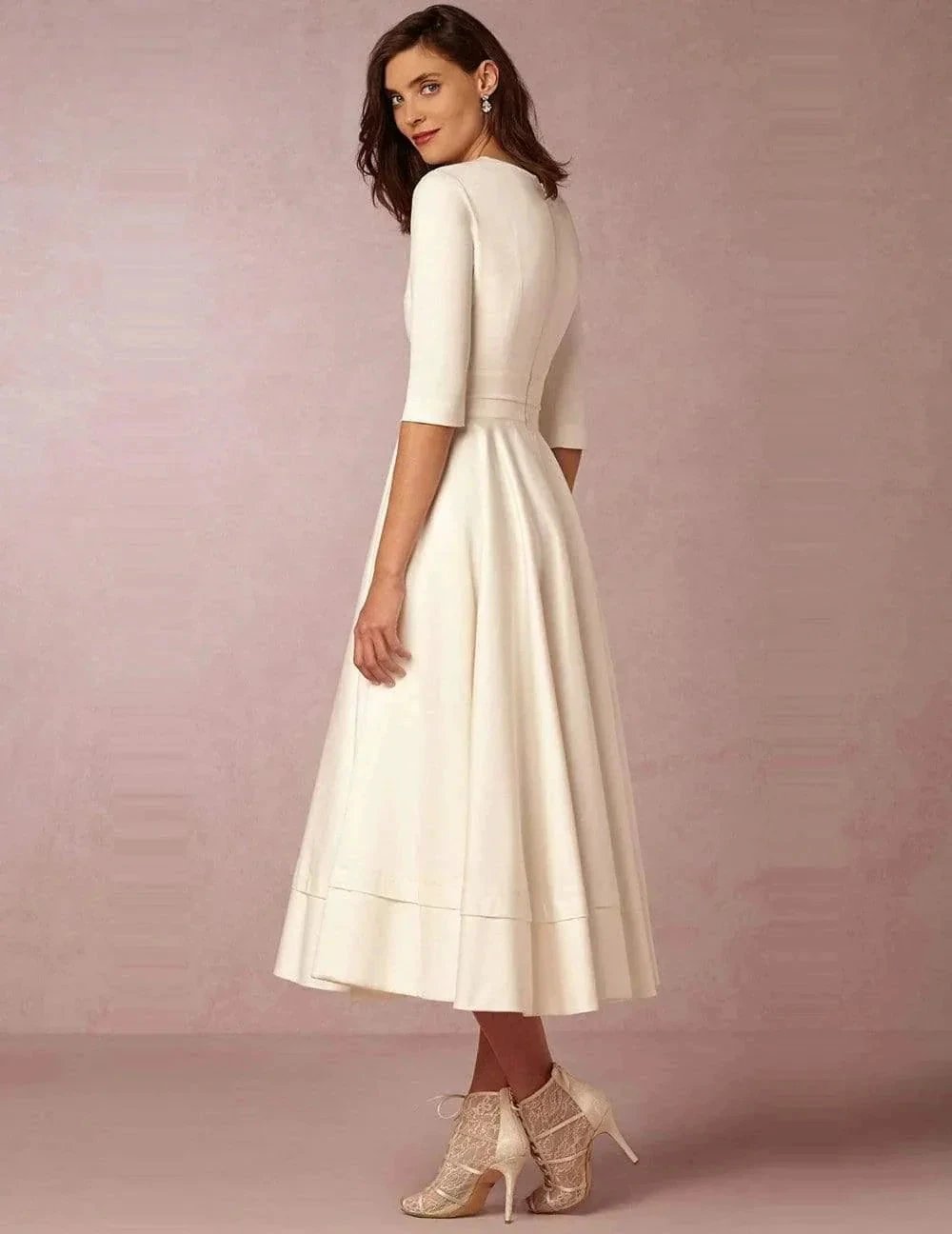 2025 Wedding Dress Half Sleeves Vintage Bridal Gown