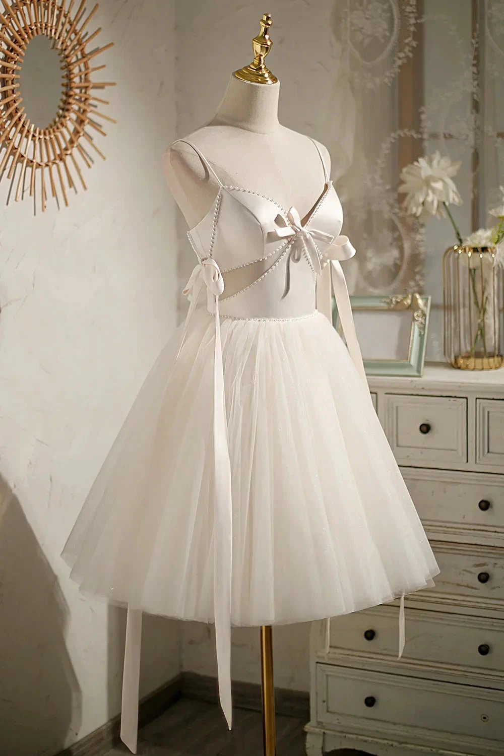 Beading Bowknot Lace Up Short Homecoming Dresses