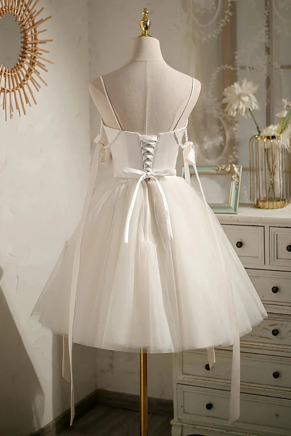 Beading Bowknot Lace Up Short Homecoming Dresses