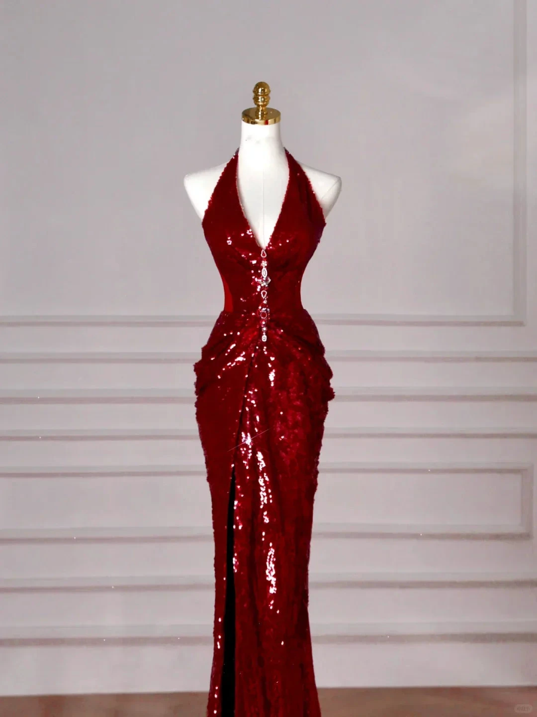 Sexy Burgundy Sequins Halter V Neck Evening Dress Backless Mermaid Evening Dress Y8628