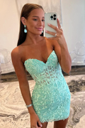 Lace-Up Appliques Strapless Sheath Homecoming Dress Y2490