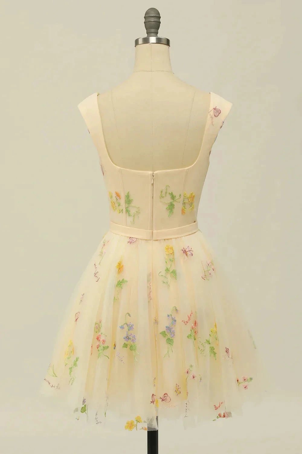 Floral Embroidery Sweetheart A-Line Homecoming Dress Short Party Dress PD472