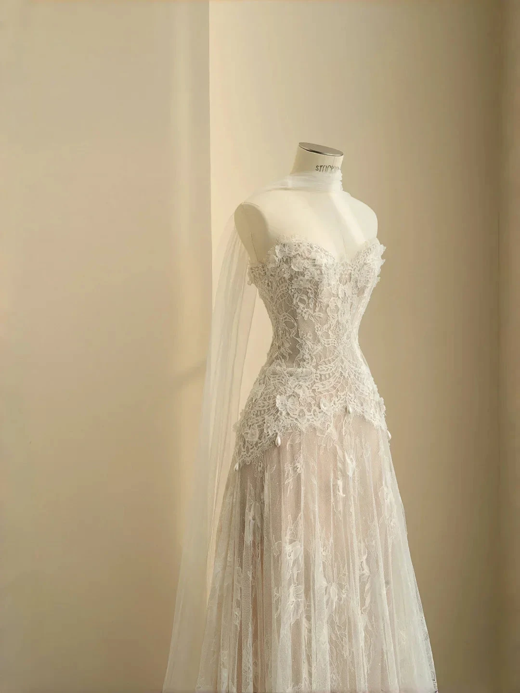 Pretty Strapless Tulle Lace Long A Line Wedding Dress,Formal Prom Evening Dress Y8686