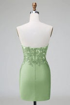 Classy Dark Green Bodycon Strapless Pleated Short Homecoming Dress with Beading