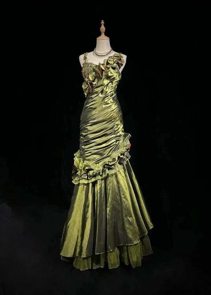 Vintage Dark Green Irregular Neckline Satin Beaded Evening Dress Ruched Mermaid Prom Dress Y8560