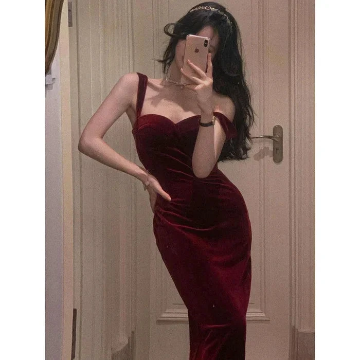 New Summer Women Vintage Sleeveless Velvet Dress Female Spaghetti Strap Sexy Bodycon Dress Ladies Elegant Evening Dress Y1654