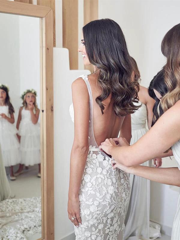 Straps Mermaid Wedding Dresses Lace Appliqued Gowns Wedding Dresses WD574