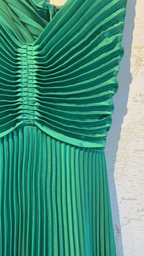 Green Long Pleated Tie Back Evening Dress Y4000