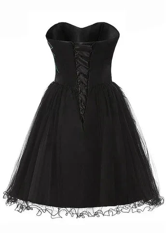 Chic Tulle Satin Beaded Sweetheart Neckline A-Line Short Cocktail Dress Black Homecoming Dress Y8483