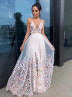 A-Line/Elegant Applique Tulle V-neck Sleeveless Floor-Length Prom Dresses