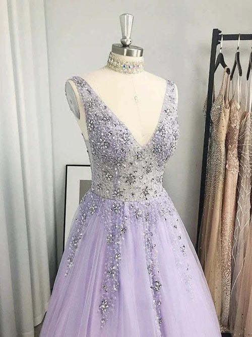 A-Line/Elegant Tulle Beading V-neck Sleeveless Floor-Length Prom Dresses