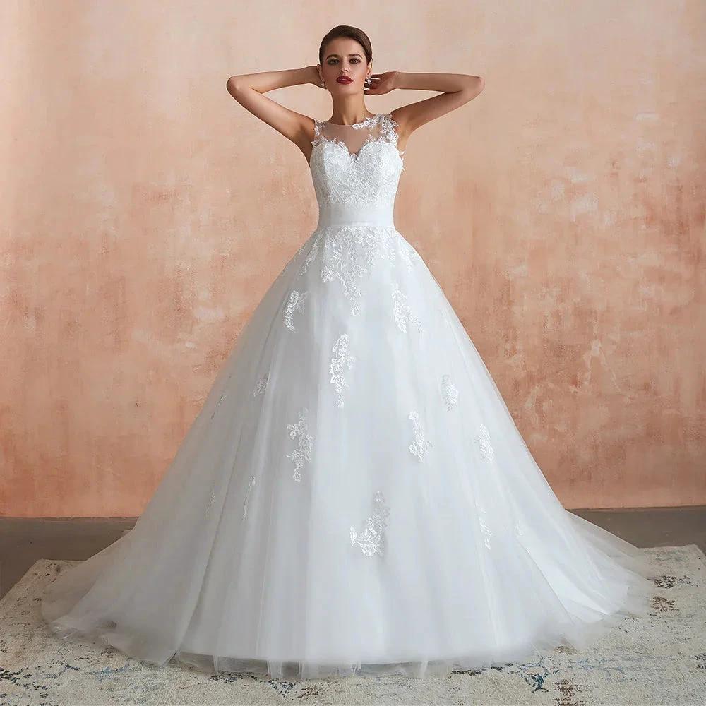 Amazing Long A-line Appliques Lace Tulle Wedding Dress