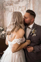 Beautiful A-line Boho Off-the-shoulder Wedding Dresses With Lace