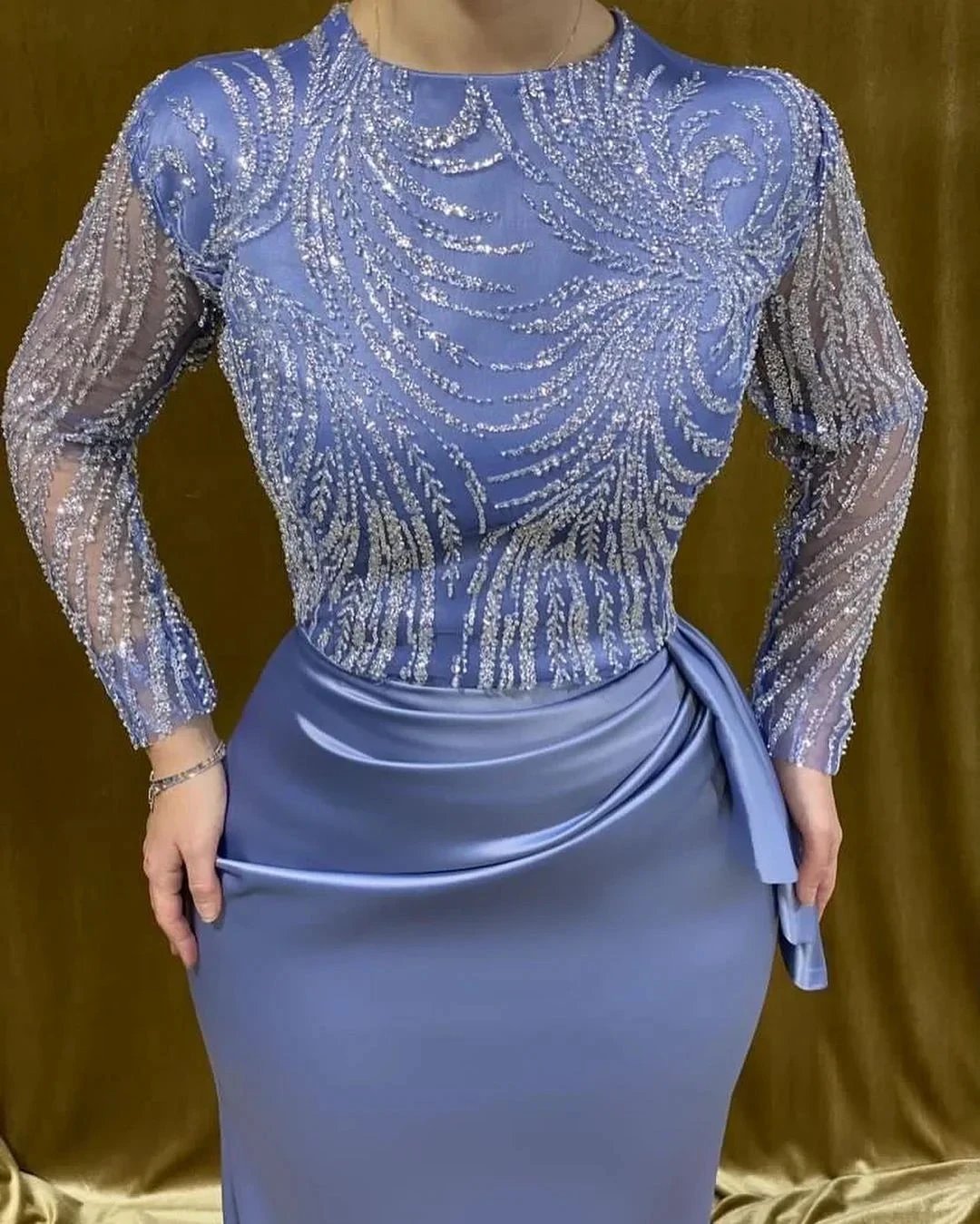 Beautiful Long Mermaid Satin Prom Dress With Beading