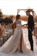 Boho Champagne A-Line Lace Sleeveless Tulle Wedding Dresses With Slit