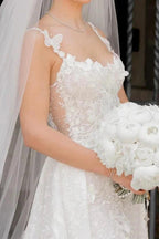 Charming Long Ivory Sleeveless Lace Wedding Dress with Detachable Train