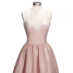 Charming Sweetheart Lace Hi-Lo Homecoming Dress Gold Sleveless Short Party Dress with Appliques