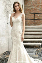 Charming V-Neck Floral Lace Mermaid Bridal Gown Sleeveless Sain Dress For Bride