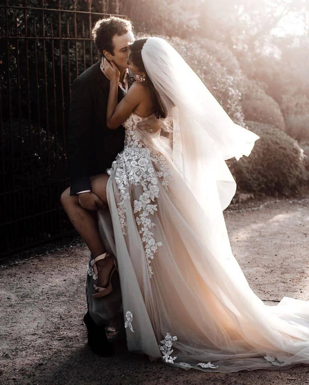 Chic Long A-line Sweetheart Lace Tulle 3D Floral Wedding Dress