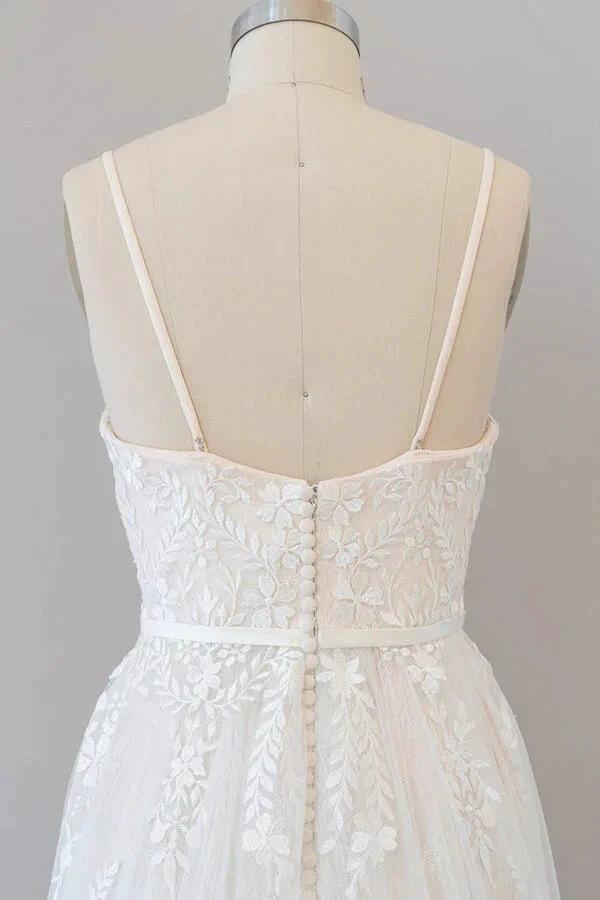 Chic Long A-line Sweetheart Spaghetti Strap Appliques Tulle Wedding Dress