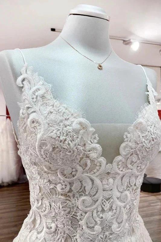 Classy Long A-line Tulle V Neck Sleeveless Lace Wedding Dress