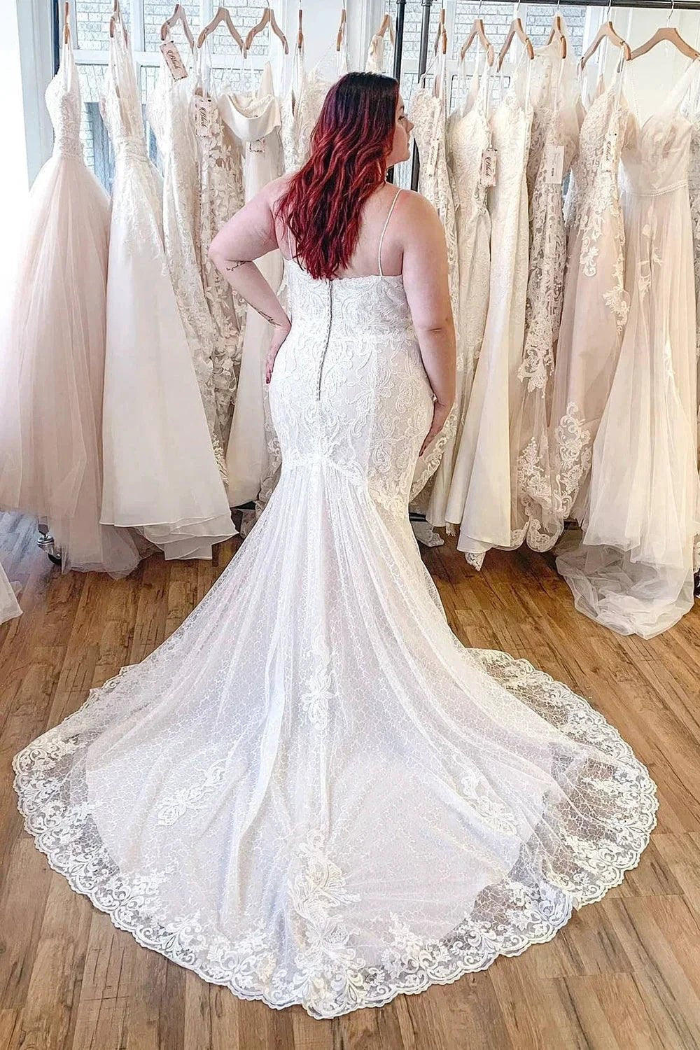 Classy Long Mermaid Appliques Lace Spaghetti Straps Backless Wedding Dress