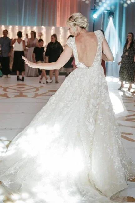 Designer A-Line V-neck Sleeveless Wedding Dresses With Lace