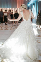 Designer A-Line V-neck Sleeveless Wedding Dresses With Lace