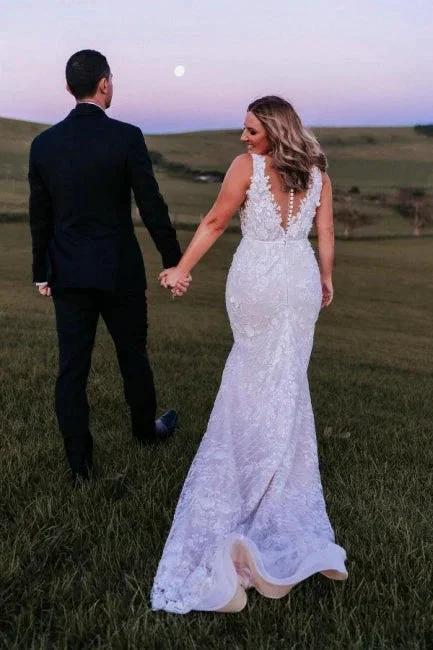 Designer V-Neck Sleeveless Mermaid Wedding Dresses With Lace