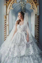 Dignified Sweetheart Sleeveless Ball Gown Tulle Wedding Dresses with Lace