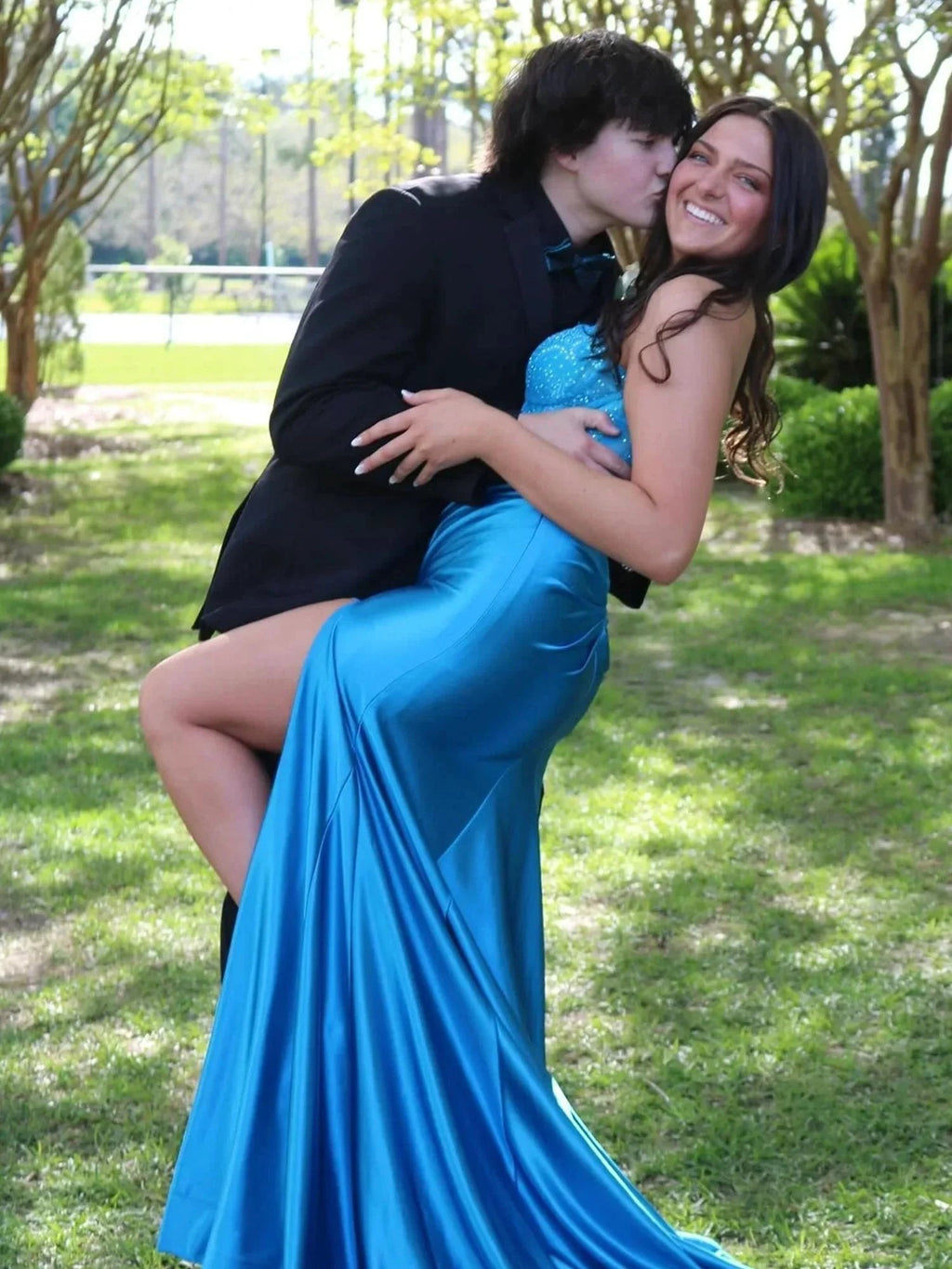 Dinah | Sweetheart Mermaid Peacock Lace and Satin Fitted Formal Dress