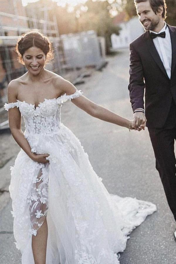 Elegant A-Line Off Shoulder White Tulle Wedding Dress with Appliques  WD337