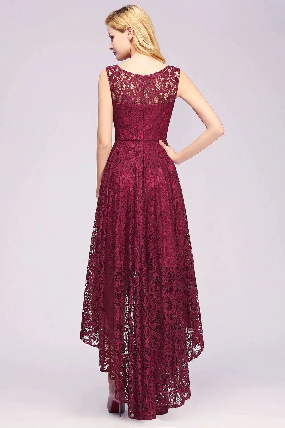 Elegant A-Line Scoop Sleeveless Lace Bridesmaid Dress