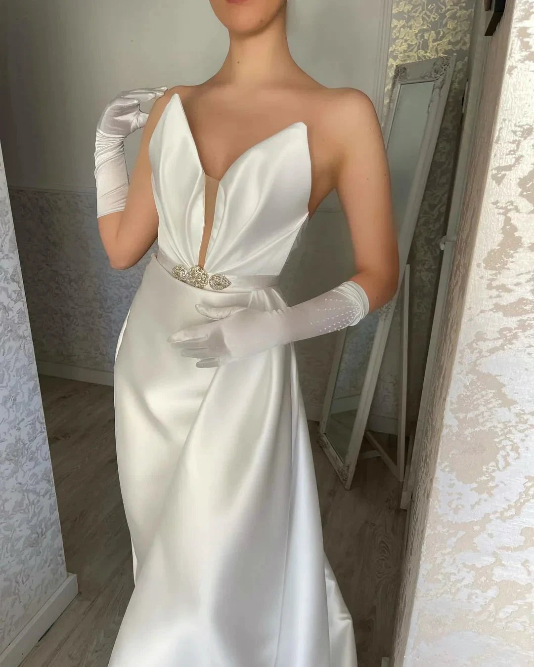 Elegant Floor Length V-neck Sleeveless Satin Prom Dress