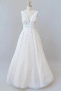 Elegant Long A-line V-neck Appliques Lace Tulle Backless Wedding Dress